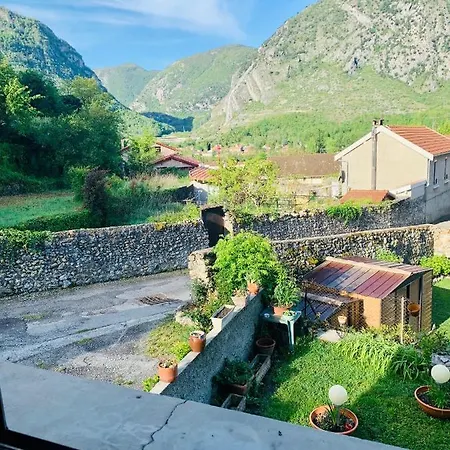 La Kabylie Au Coeur Des 3 Vallees Internet 아파트 타라스콩쉬르아리줴